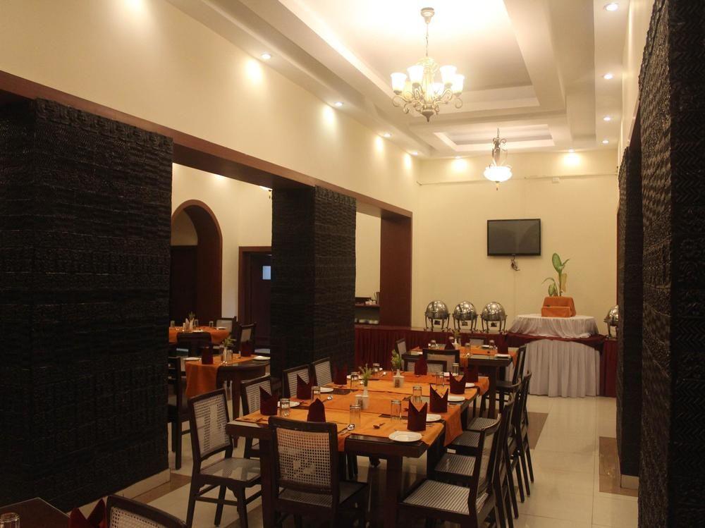 Chanakya Bnr Hotel 란치 외부 사진