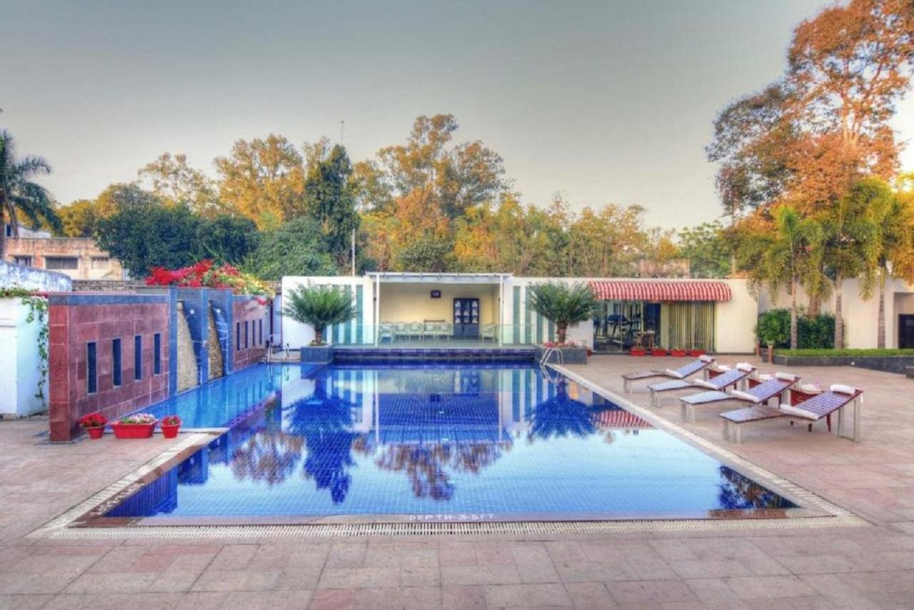 Chanakya Bnr Hotel 란치 외부 사진