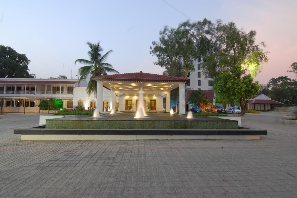 Chanakya Bnr Hotel 란치 외부 사진