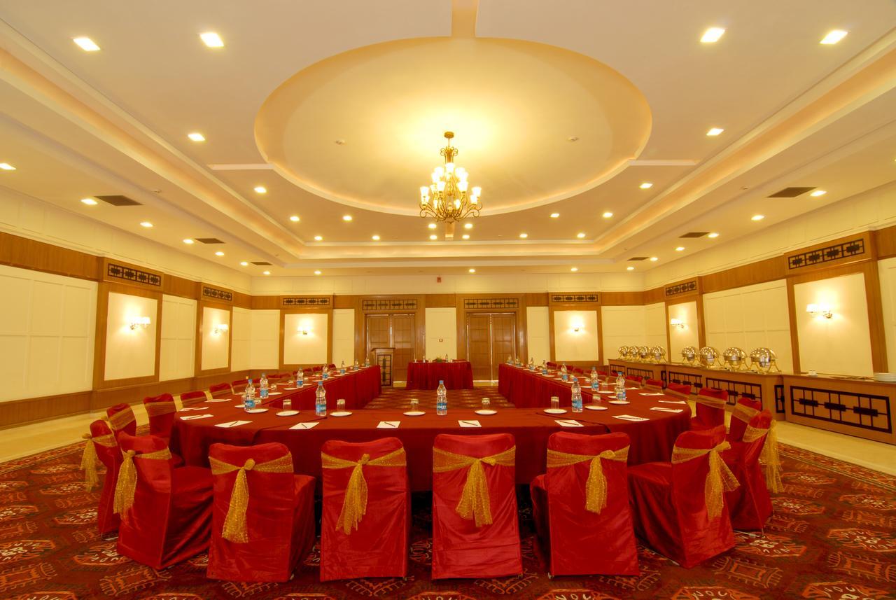 Chanakya Bnr Hotel 란치 외부 사진
